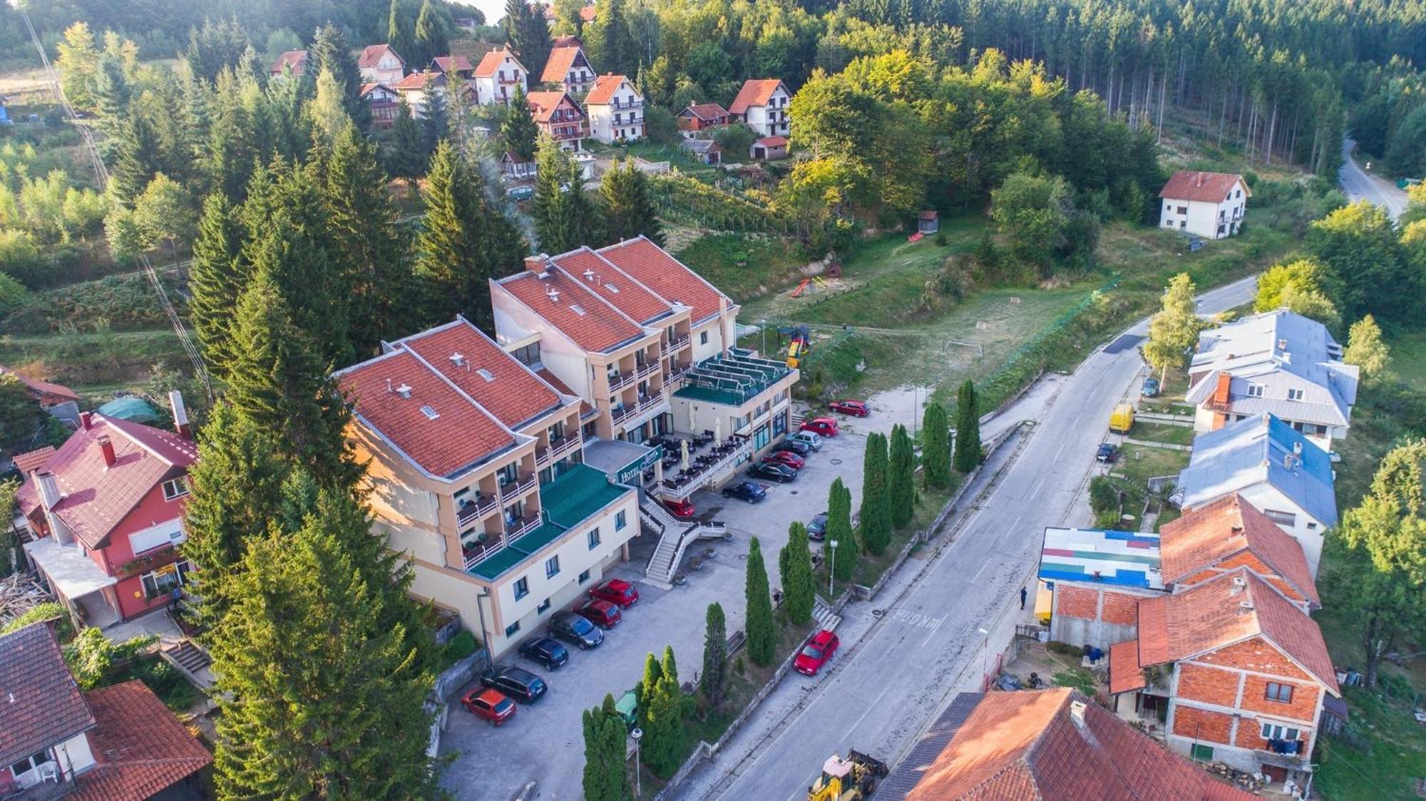 Hotel Javor Kusici Екстер'єр фото